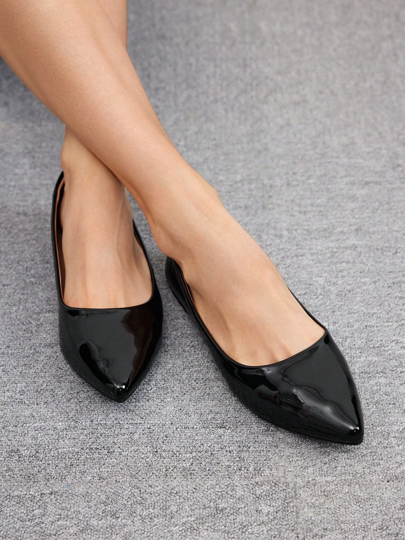 CUCCOO BIZCHIC CUCCOO Women Fashionable Solid Color Pointed Toe Flat Shoes